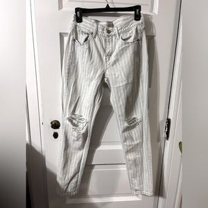 American Eagle TomGirl Jeans